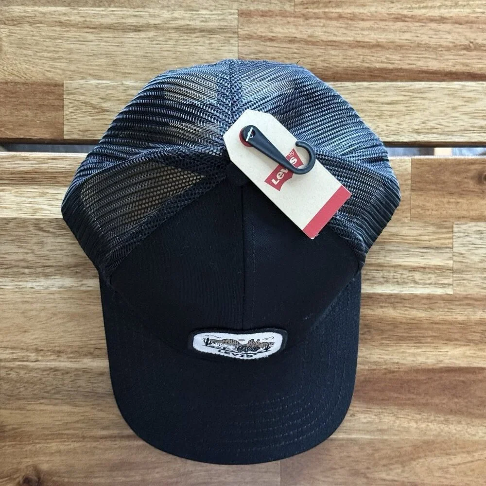 LEVI’S Trucker Hat Black Mesh Mens ONE SIZE adjustable Desert Buffalo casual NWT